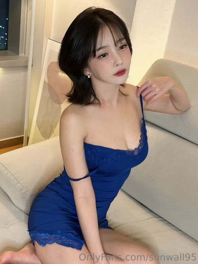 【2023-07-23】Horny open car girl ♥.m4v